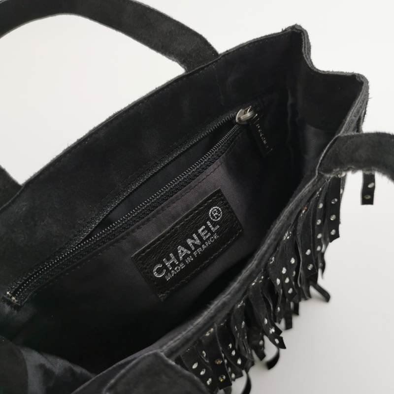 Chanel翻毛皮純色水鑽裝飾流蘇中古手提包-6