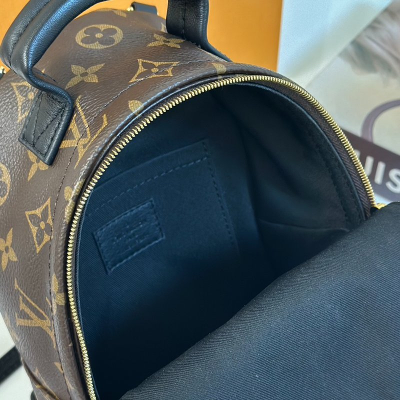 LOUIS VUITTON Palm Springs後背包 - Mini-6
