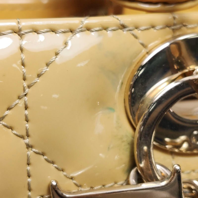 Dior Lady Dior戴妃包大號漆皮藤格紋字母Logo吊飾單肩包-15