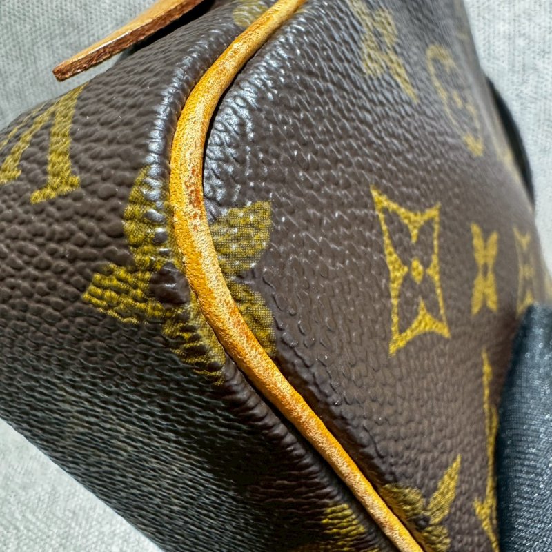 Louis Vuitton Vintage 相機包-19