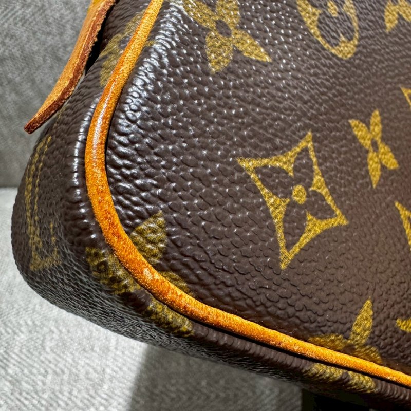 Louis Vuitton Vintage 相機包-21
