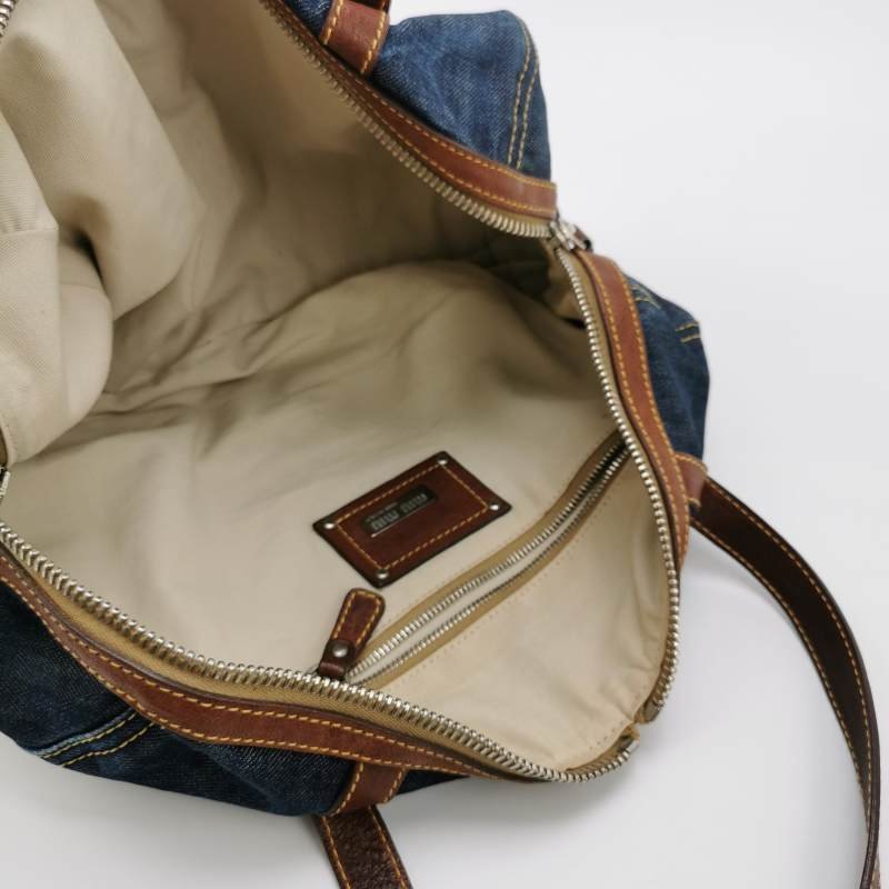 Miu Miu羊皮帆布拼色Logo吊飾拉鏈單肩包-6