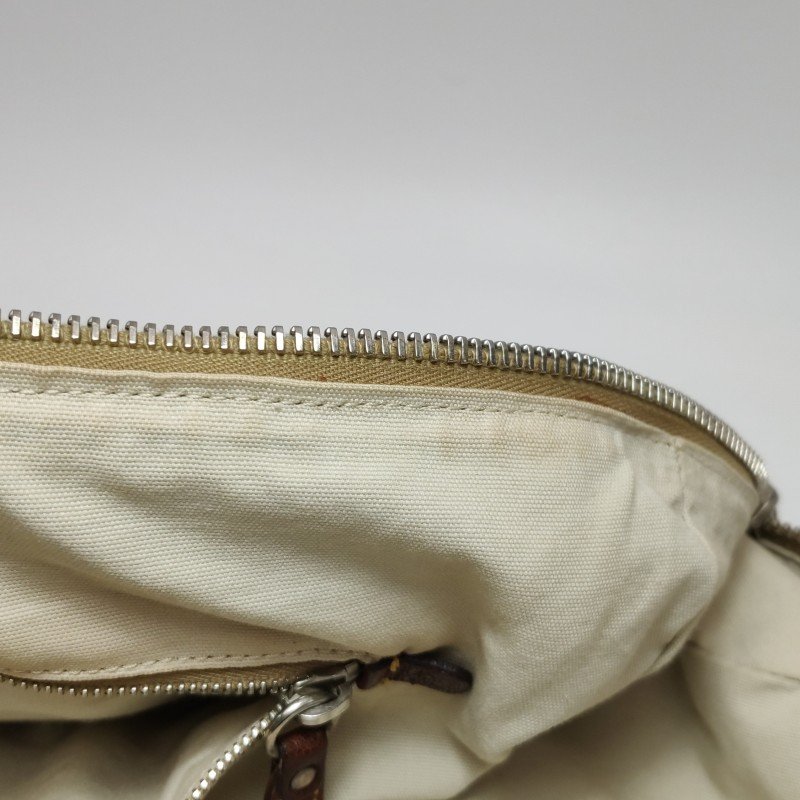 Miu Miu羊皮帆布拼色Logo吊飾拉鏈單肩包-8