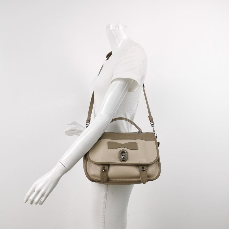 Loewe牛皮拼色logo標識金屬扣斜挎包單肩包-1