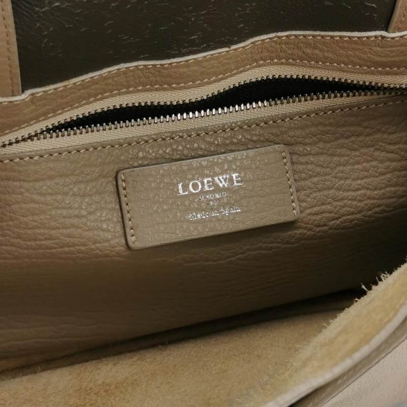 Loewe牛皮拼色logo標識金屬扣斜挎包單肩包-7