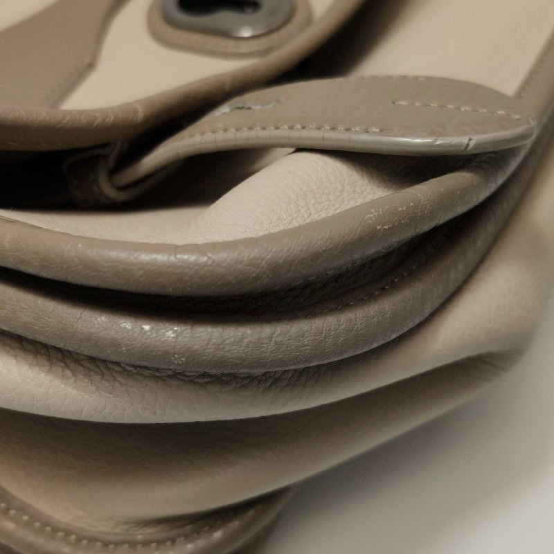 Loewe牛皮拼色logo標識金屬扣斜挎包單肩包-15