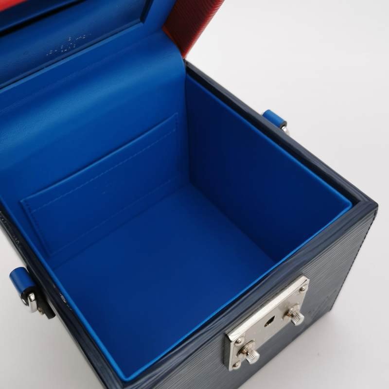 Louis Vuitton(LV)Bleecker牛皮撞色盒子包斜挎包單肩包晶片款-6