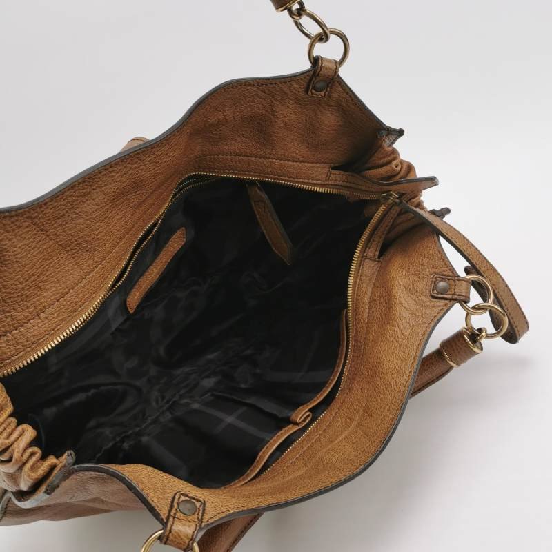 Burberry牛皮純色字母logo金屬扣單肩包-6