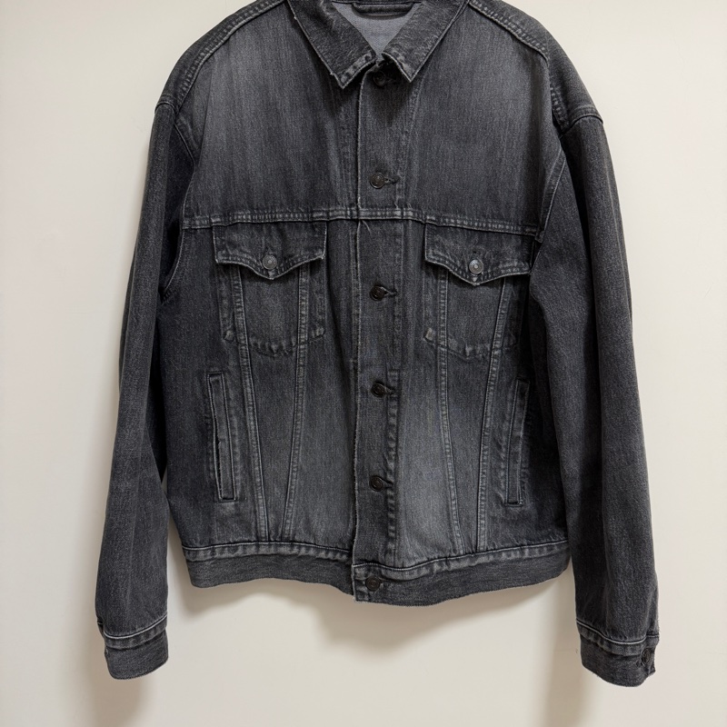 Balenciaga 立體浮雕Logo深灰色牛仔外套 男女都可以穿 附實穿-6