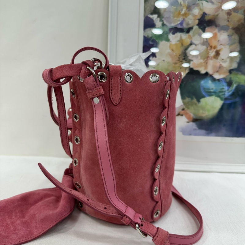 MiuMiu/繆繆 花朵水桶包 玫粉紅色 麂皮材質 尺寸約14*21*14cm-3