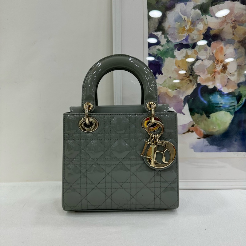 Dior 迪奧四格灰色漆皮金扣lady dior 戴妃 19年編碼 有購證有卡-1