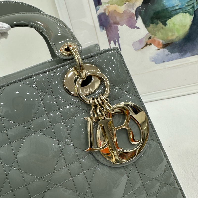 Dior 迪奧四格灰色漆皮金扣lady dior 戴妃 19年編碼 有購證有卡-7