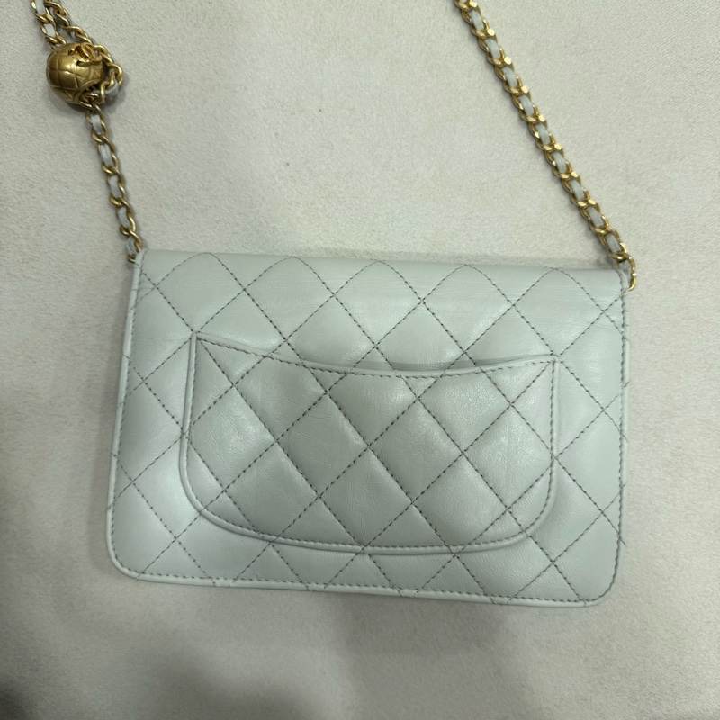 Chanel WOC 金球WOC 灰色 高級灰色 專櫃14萬 新款 淺灰色肩背包 側背包 香奈兒-6