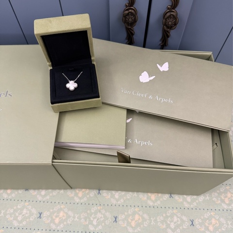 Van Cleef&Arpels白母貝四葉幸運草項鍊