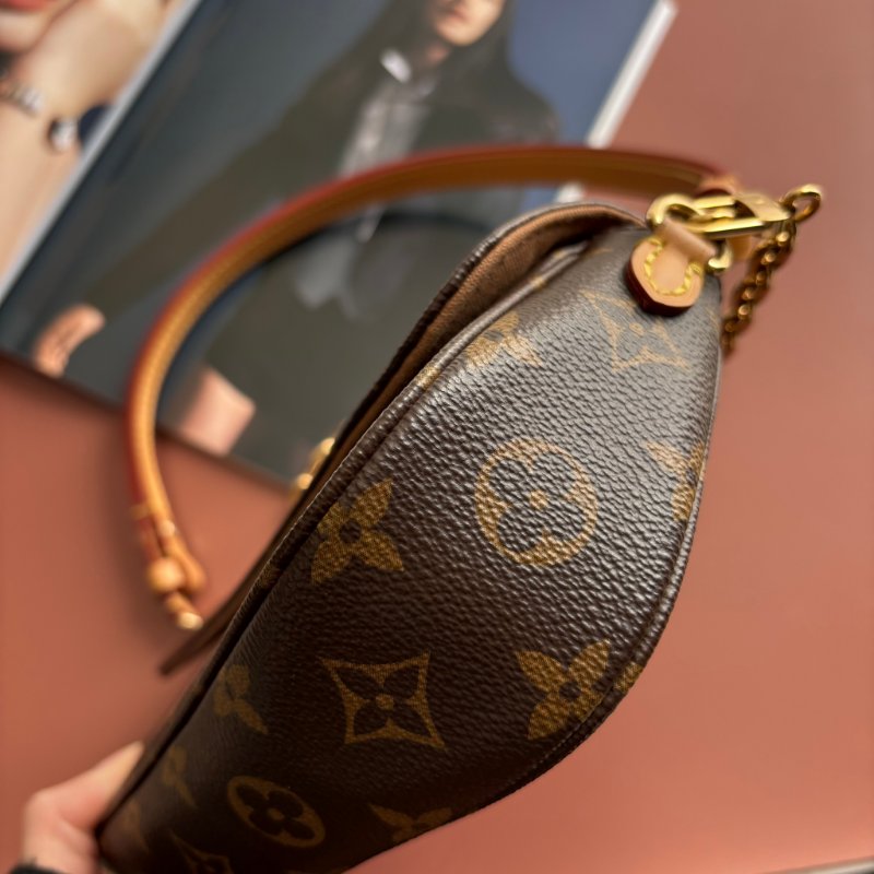 ::LOUIS VUITTON:: LV M81911 IVY咖啡色經典花紋掀蓋兩用包 WOC鏈包-3