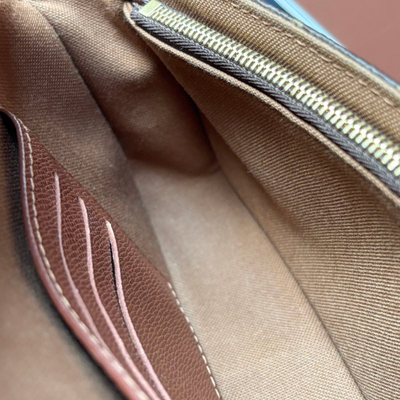 ::LOUIS VUITTON:: LV M81911 IVY咖啡色經典花紋掀蓋兩用包 WOC鏈包-21