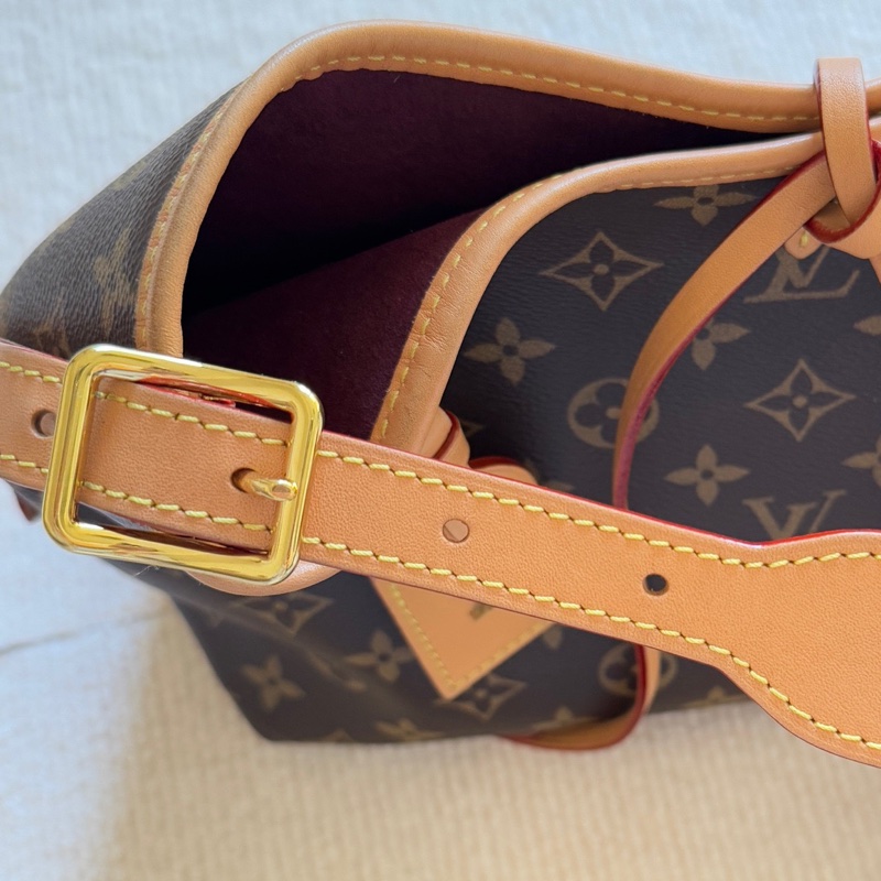 台灣購證 LV carry all pm 老花-26