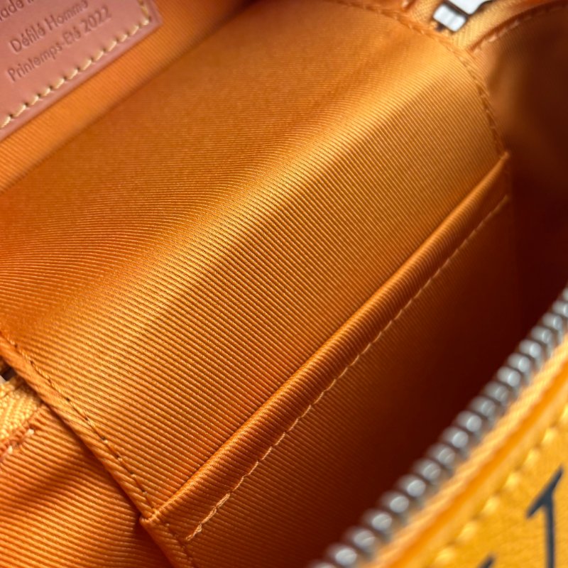 ::LOUIS VUITTON:: LV M59666 Box Trunk 黃色皮革直式箱包手提斜背包-17