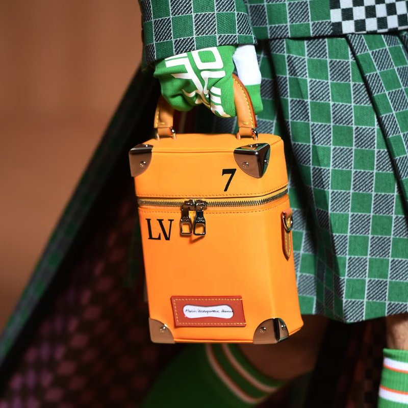 ::LOUIS VUITTON:: LV M59666 Box Trunk 黃色皮革直式箱包手提斜背包-0