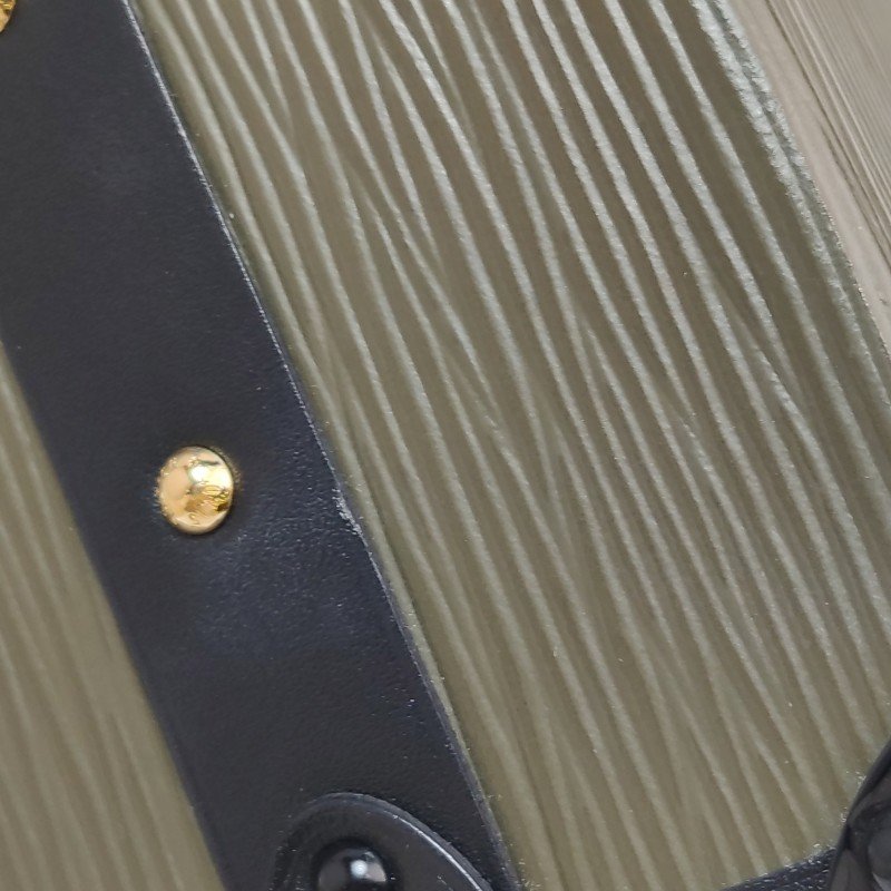 Louis Vuitton(LV)Petite Malle小盒子小號牛皮拼色水波紋S-lock鎖扣斜挎包-13