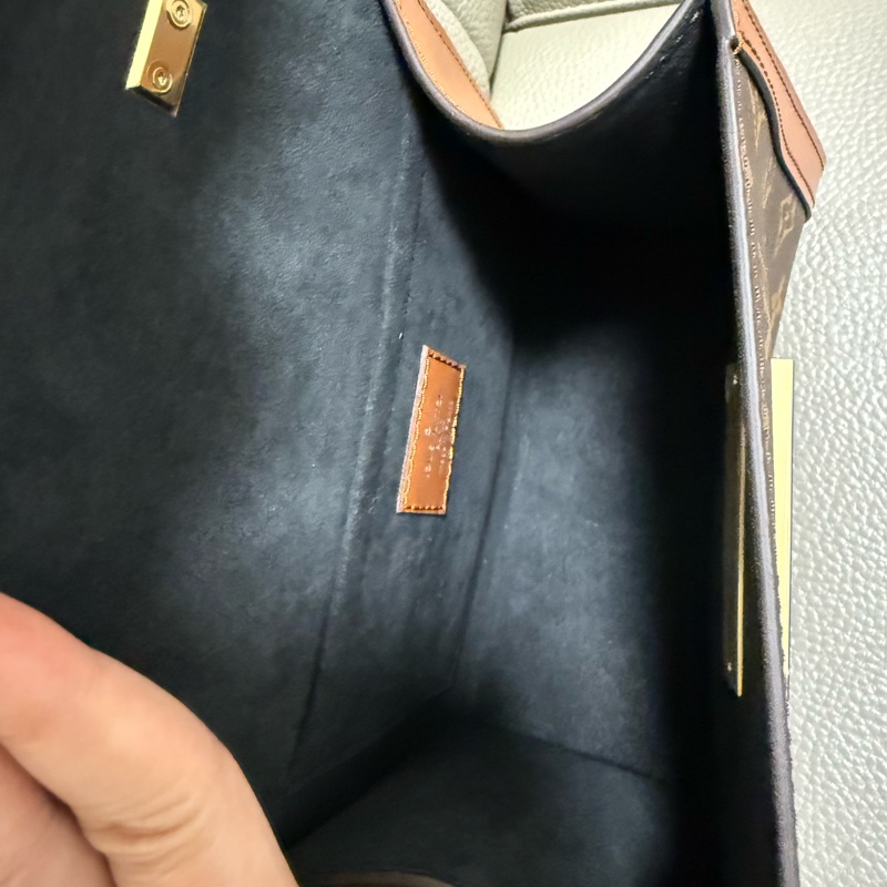 LV Dauphine Capitale M46751 達芙妮 側背 手提包-4