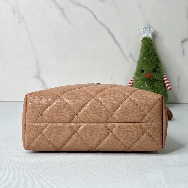 CHANEL 全新25b鍊帶飯盒包-5