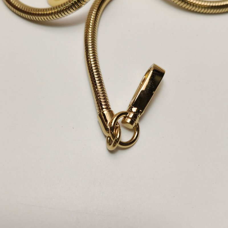 Miu Miu Belle羊皮純色褶皺字母logo斜挎包單肩包-10