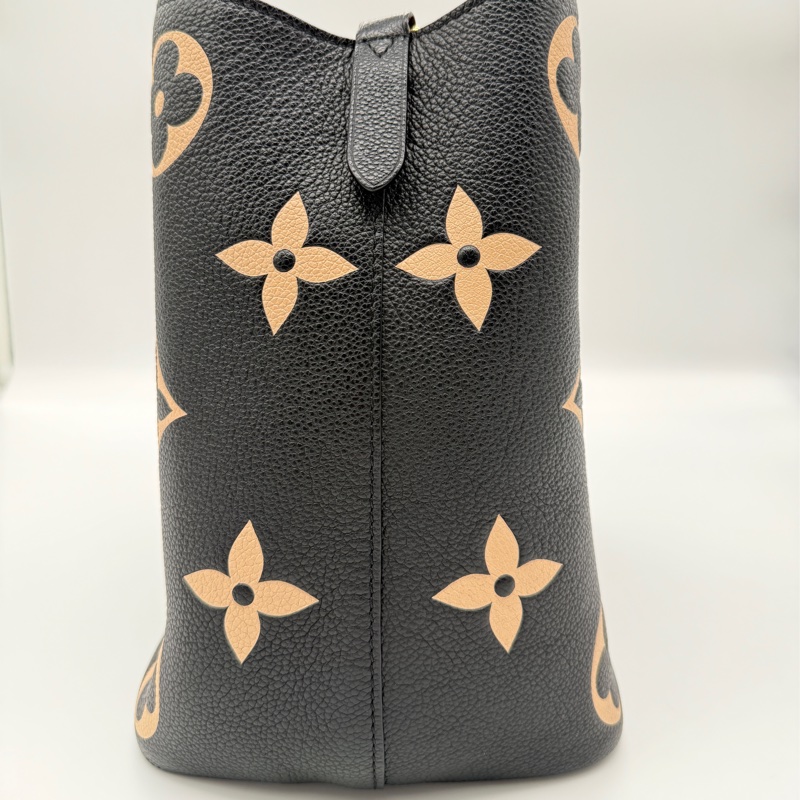 LOUIS VUITTON NéoNoé MM M45497 黑色 雙色壓紋水桶包-6