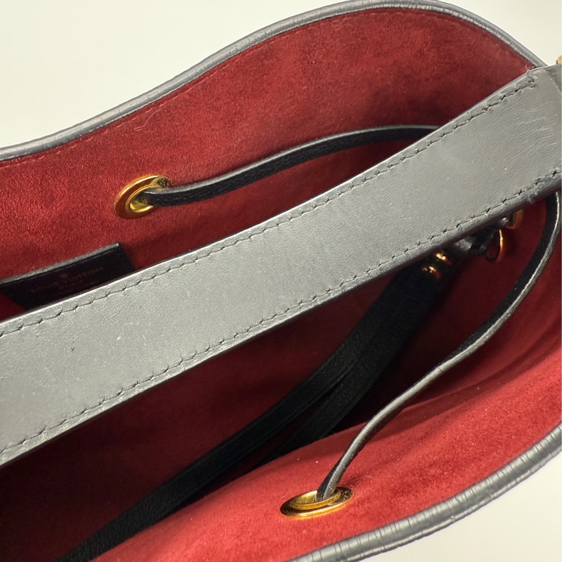 LOUIS VUITTON NéoNoé MM M45497 黑色 雙色壓紋水桶包-14
