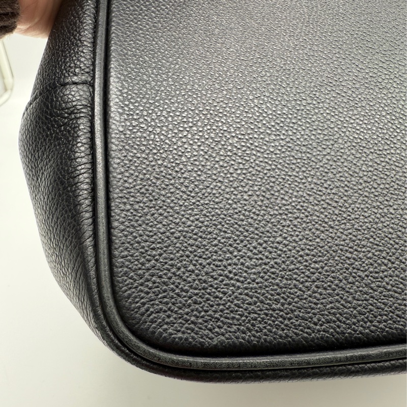 LOUIS VUITTON NéoNoé MM M45497 黑色 雙色壓紋水桶包-26