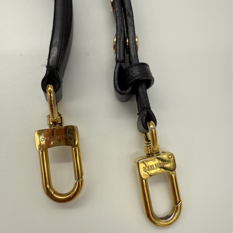 LOUIS VUITTON NéoNoé MM M45497 黑色 雙色壓紋水桶包-29