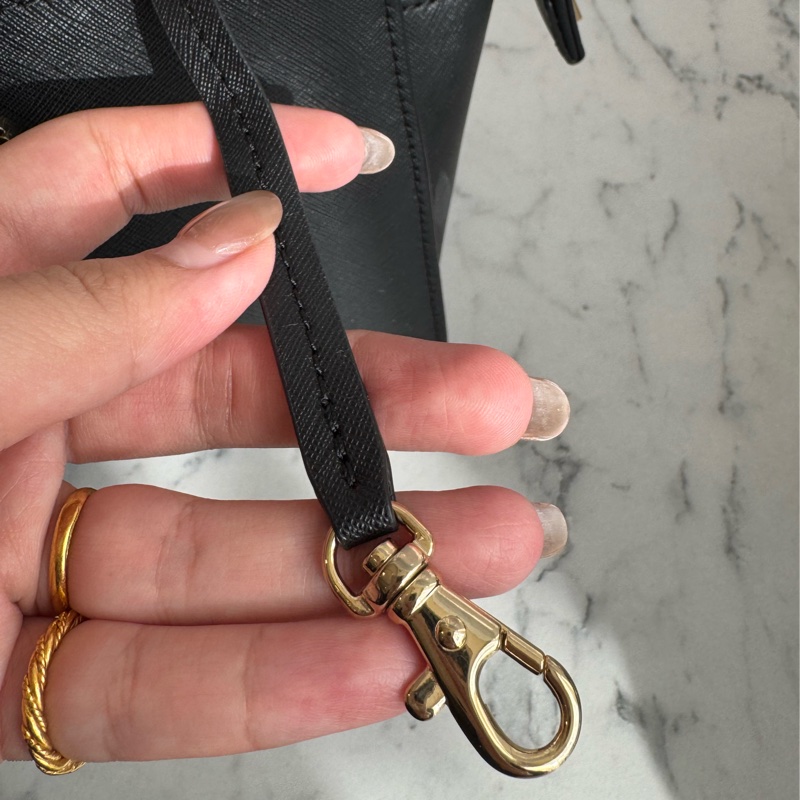 MK黑色防刮皮革蝙蝠斜背包🫶雙背帶🫶-20