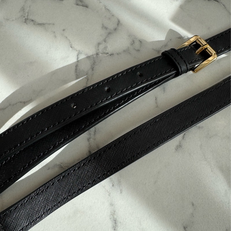 MK黑色防刮皮革蝙蝠斜背包🫶雙背帶🫶-24