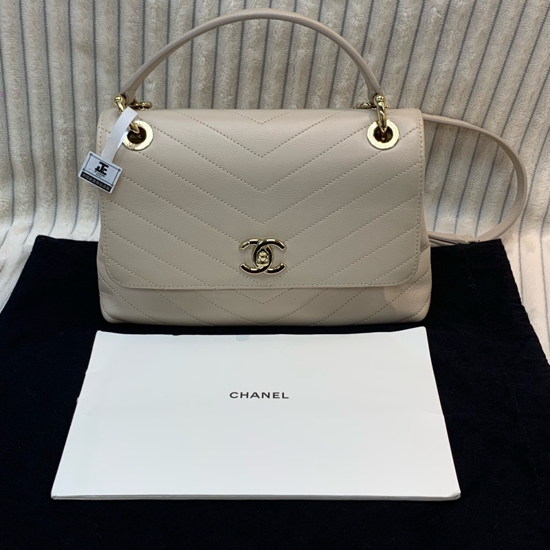 Chanel Coco handle🧋經典手袋配奶茶色-0