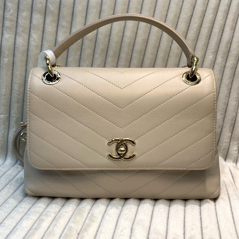 Chanel Coco handle🧋經典手袋配奶茶色-1