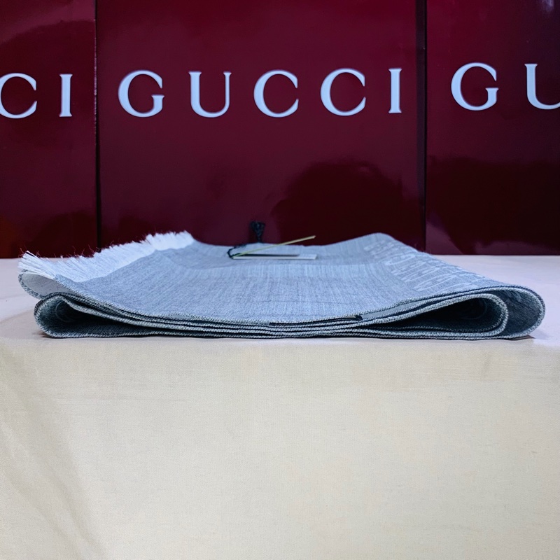 ‼️全台最甜 全新含吊牌 Gucci 古馳 淺灰老花滿版雙色羊毛圍巾 披肩-7
