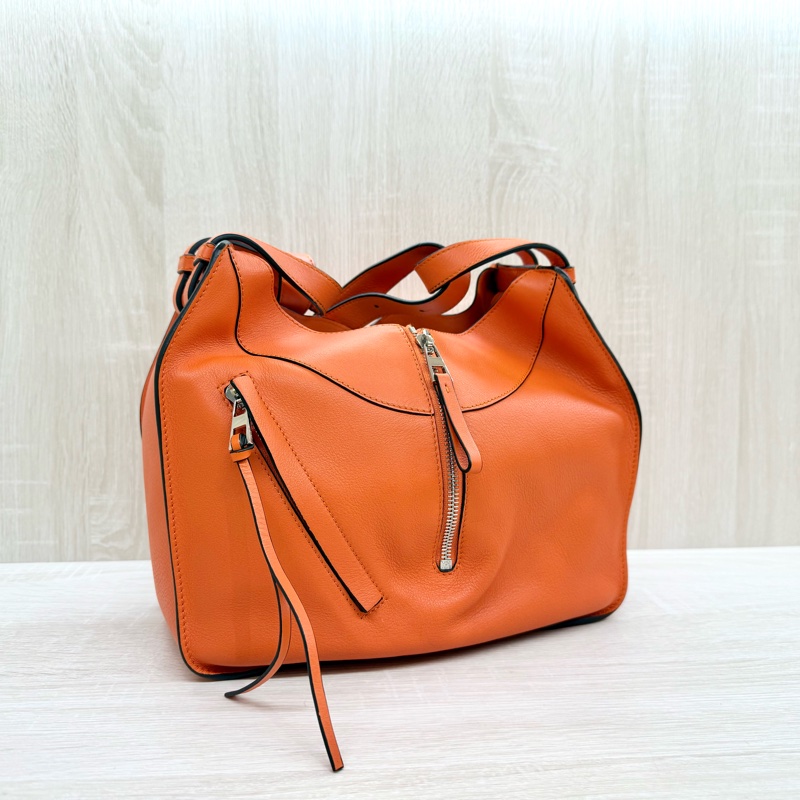 LOEWE橘色牛皮小號吊床包Hammock-3