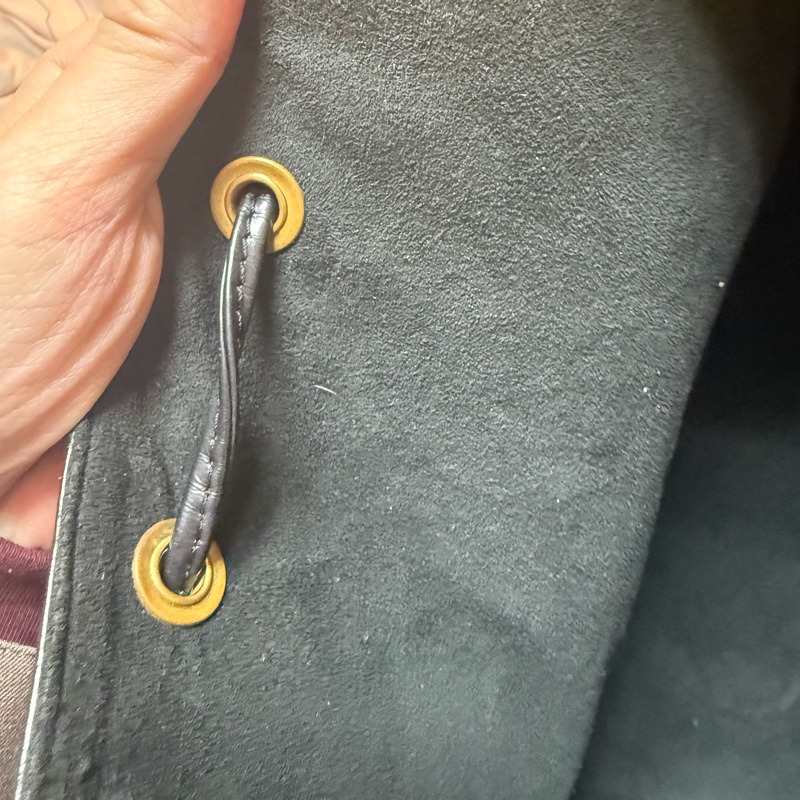 ✔️LOUIS VUITTON LV 路易威登 Epi Noe 水波紋水桶包/黑色-25