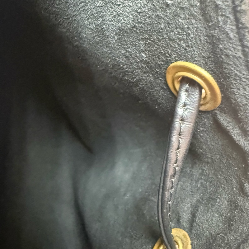 ✔️LOUIS VUITTON LV 路易威登 Epi Noe 水波紋水桶包/黑色-55