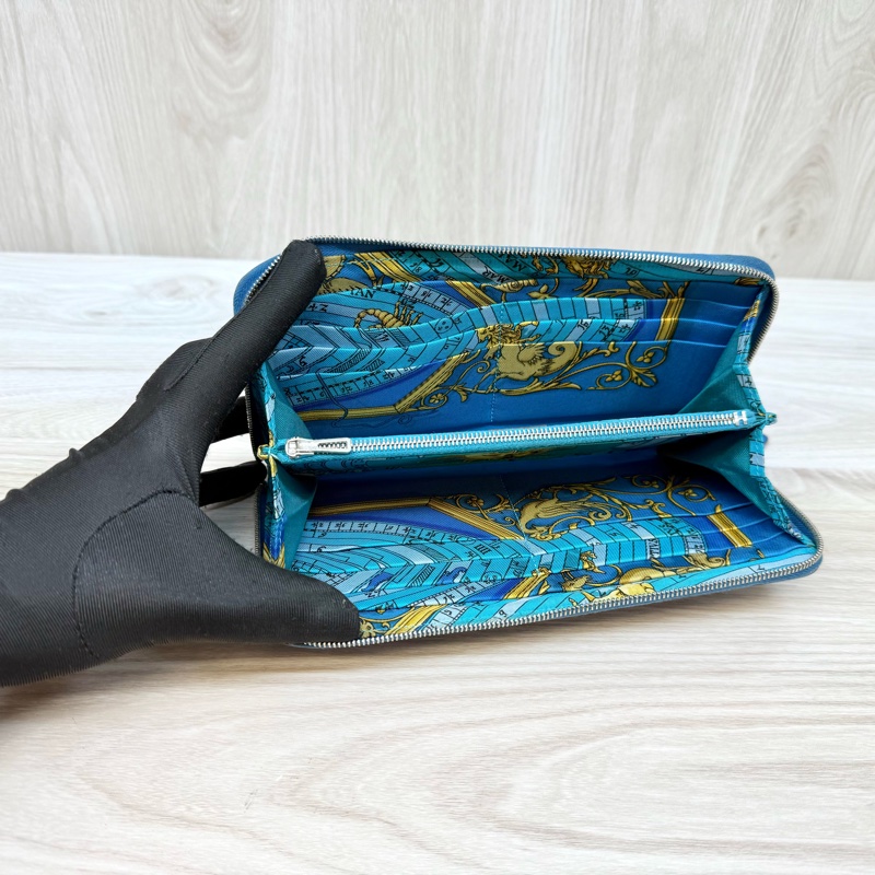 HERMES T7水妖藍EPSOM牛皮銀釦拉練絲巾長夾-5