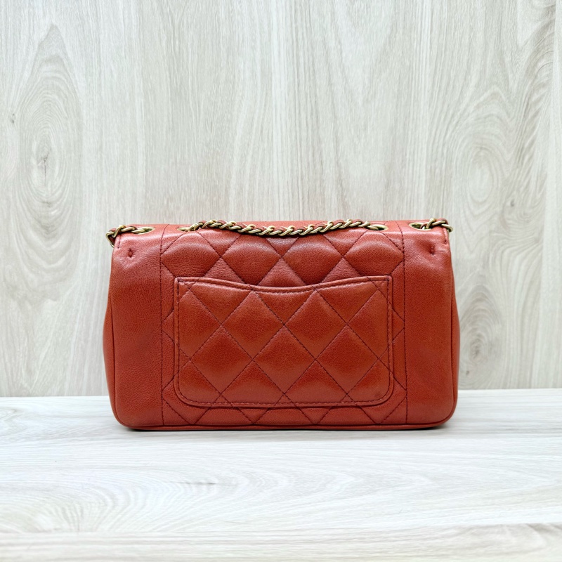 CHANEL磚紅色牛皮金釦Diana肩背包A92734-1