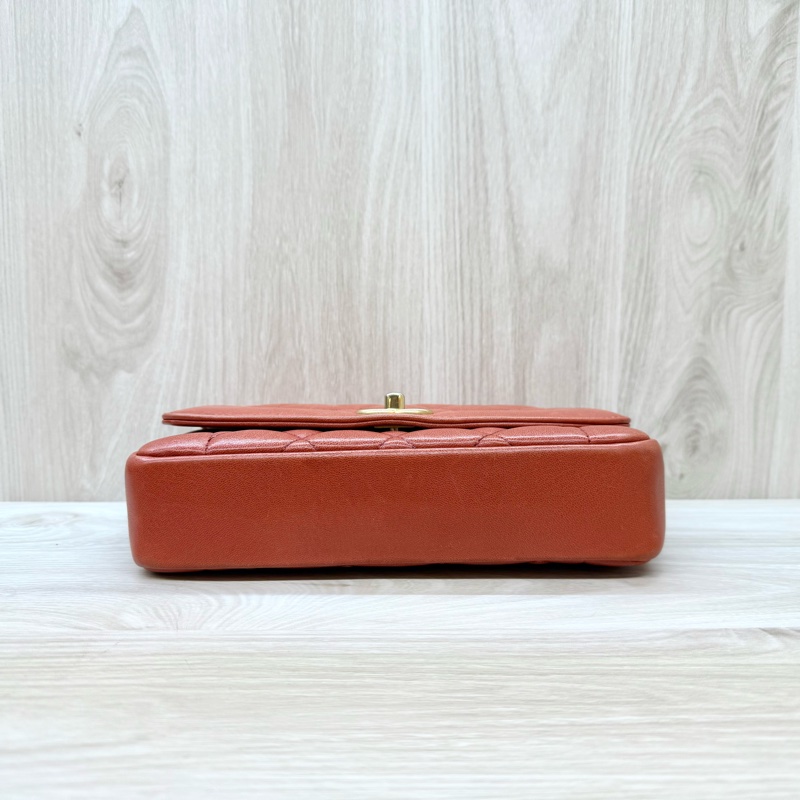 CHANEL磚紅色牛皮金釦Diana肩背包A92734-4