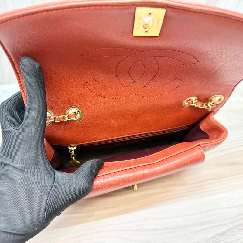 CHANEL磚紅色牛皮金釦Diana肩背包A92734-6