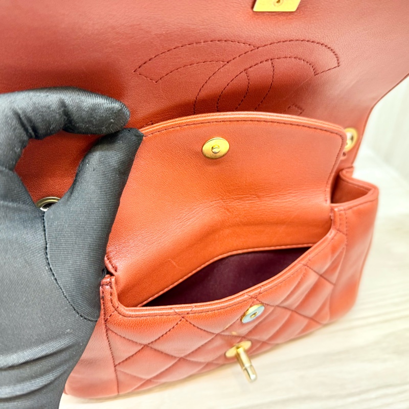 CHANEL磚紅色牛皮金釦Diana肩背包A92734-8