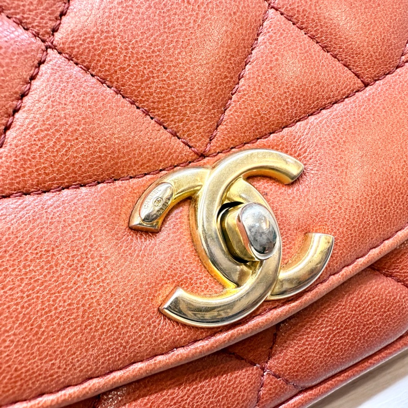 CHANEL磚紅色牛皮金釦Diana肩背包A92734-13