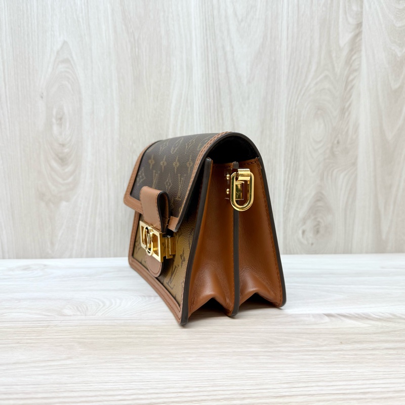 LV雙色原花拼咖啡色皮革金釦mini達芙妮M44580-2