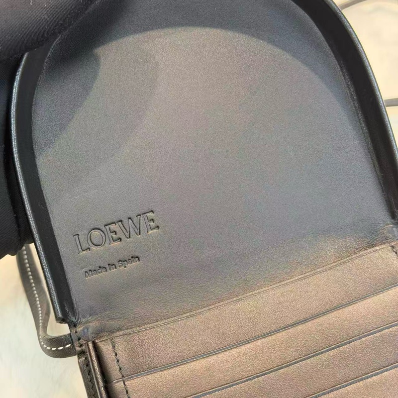 Loewe calfskin heel pouch▪️迷你x可愛小個子最愛-4