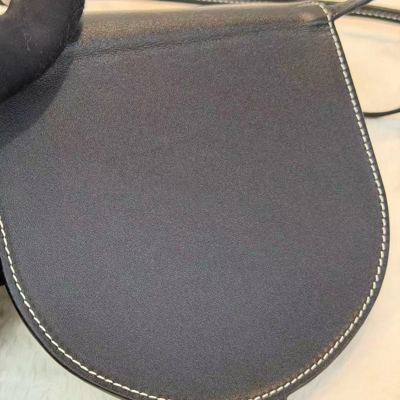 Loewe calfskin heel pouch▪️迷你x可愛小個子最愛-5