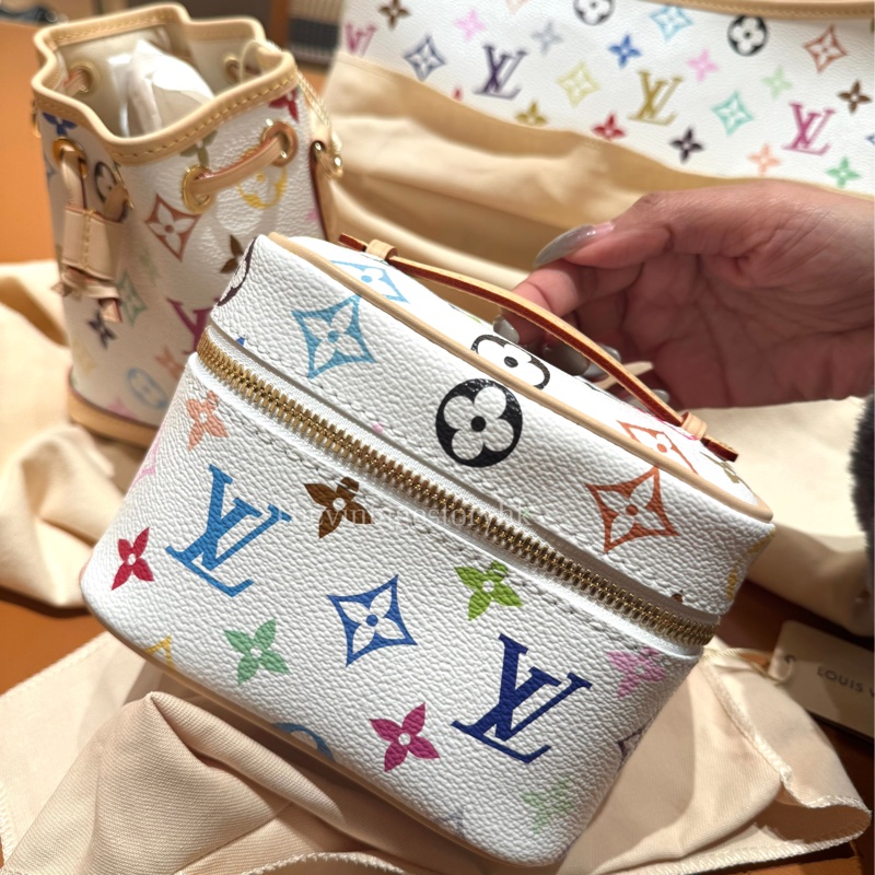 New 😍LVxTM Nice Nano 💜🤍🌈-0