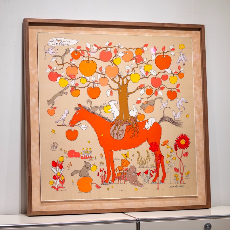 愛馬仕爆款！馬鞍上的蘋果樹 90方巾-3